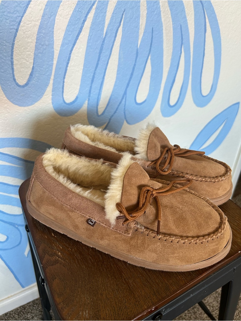 Lamo Women's Doubleface Sheepskin Moccasin Slippers - Chestnut - Size 11
